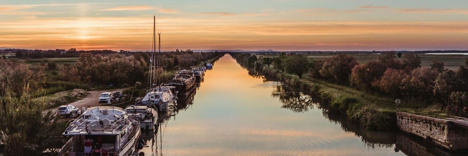 Отель Sejour Unique Sur Un Bateau "Marius" Вовер Экстерьер фото